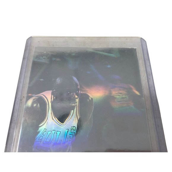 Upper Deck 1992 Michael Jordan Hologram Card No. AW1 - Picture 4 of 10